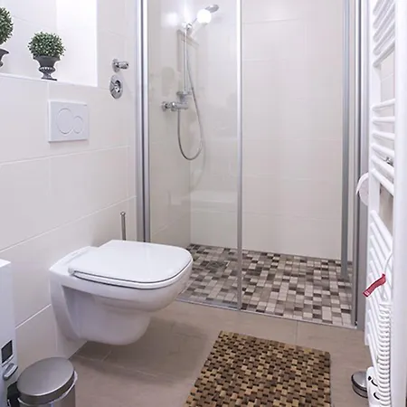 Strandflieder App Nr 05 Max 3 Pers